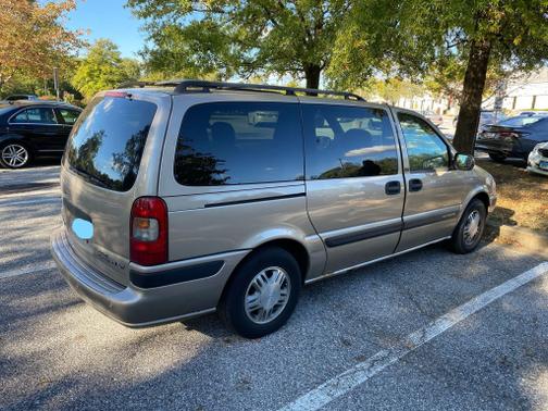 Photo 3 of 13 of 2003 Chevrolet Venture LT